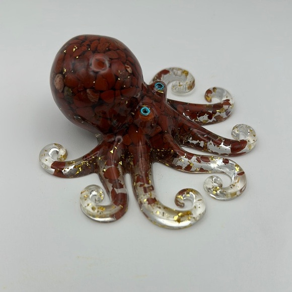 Red Jasper Crystal Chips and Gold Foil Flakes in Resin Octopus Figure - Picture 3 of 8